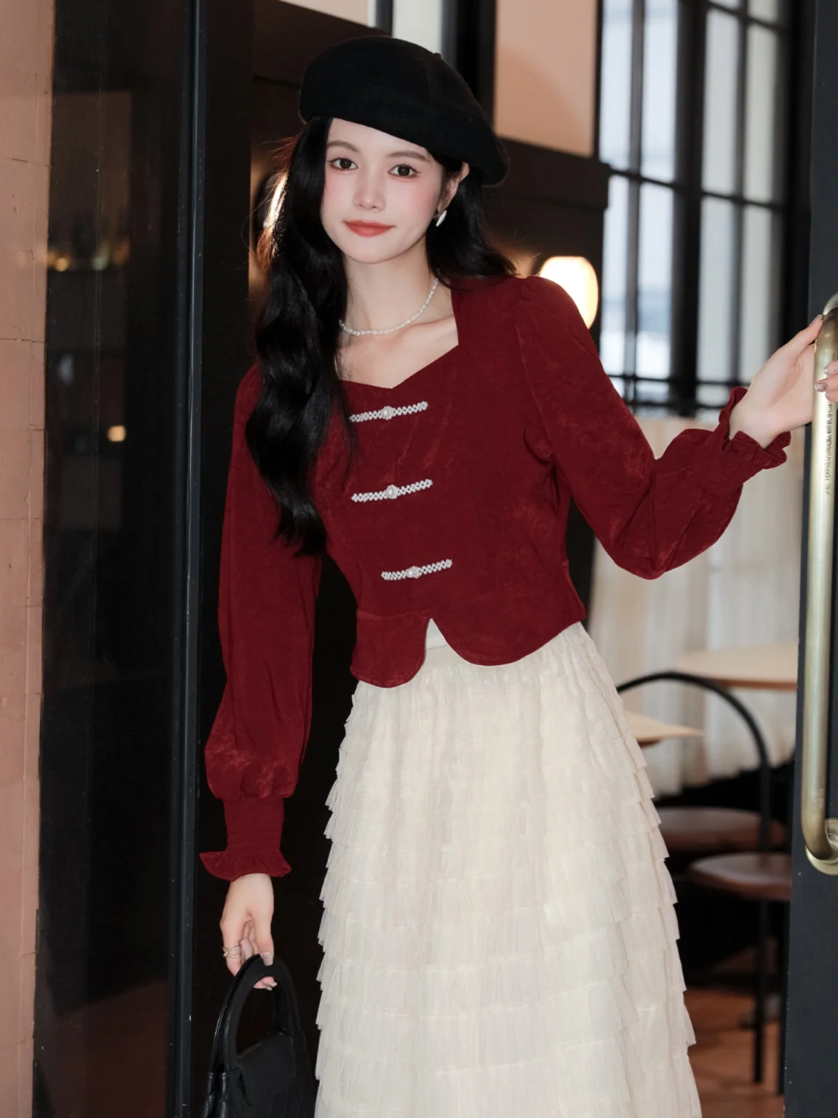 

Новый китайский женский костюм-двойка 2026 года, осенний, новый дизайн, с красными пуговицами, ветровка, для офиса, ретро, прямой крой, юбка