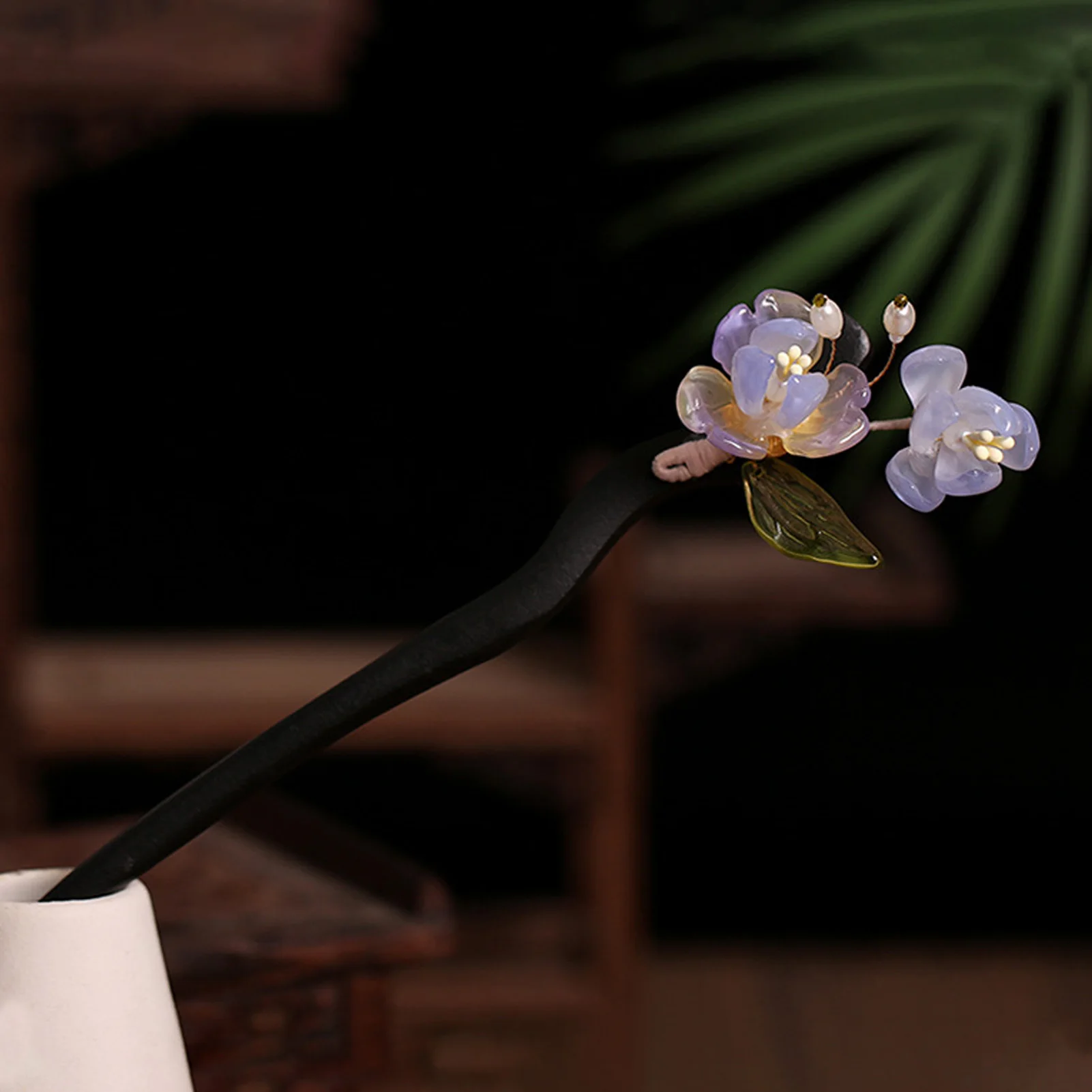 Chinese Style Flower Tassel Hairpin Vintage Wooden Floral Pearl Hair Stick Exquisite Elegant Hair Clip Girls Hair Accessories view 4
