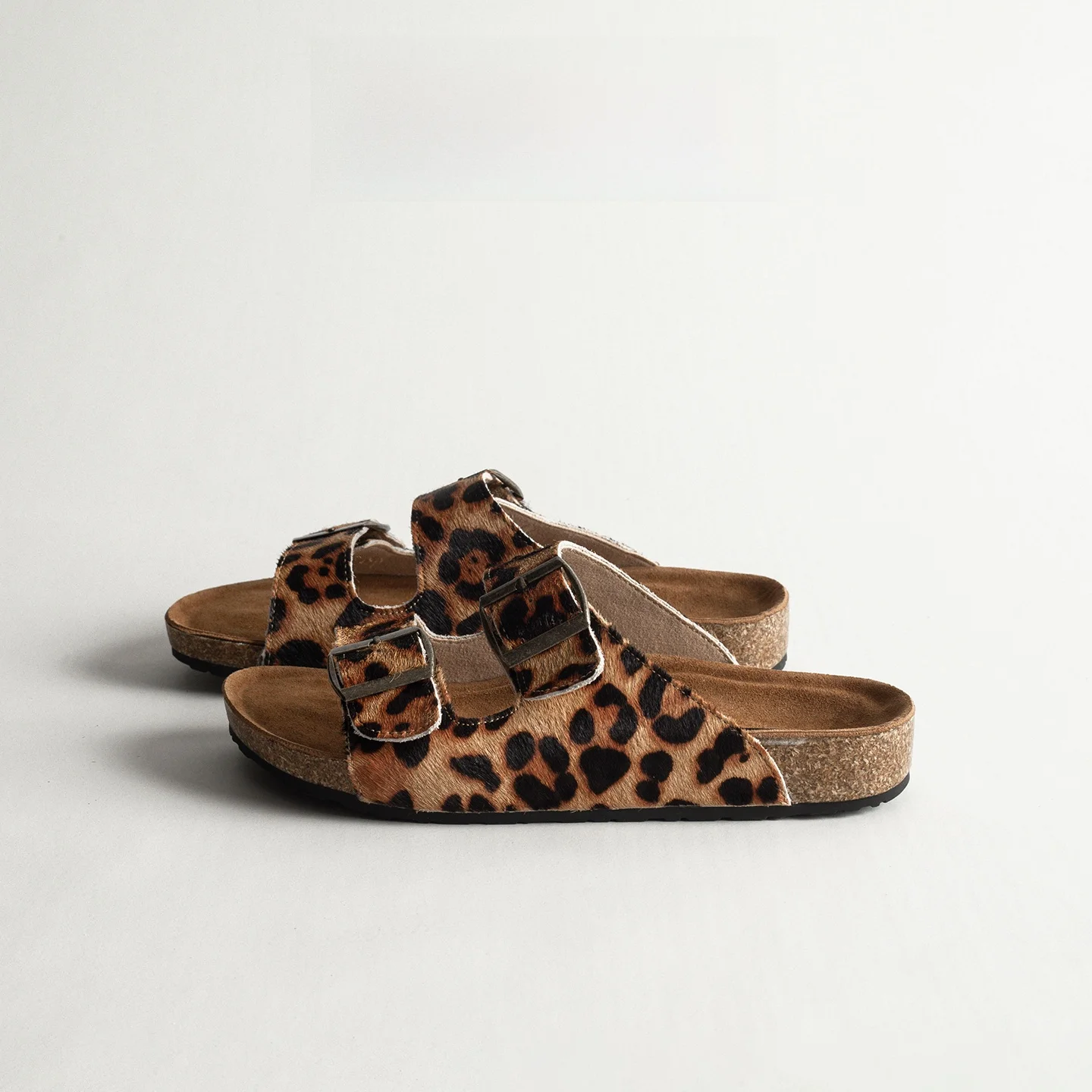 

Leather Retro Leopard Print Slippers Women's Summer Outdoor Thick Bottom Anti-Slip Casual Beach Sandals