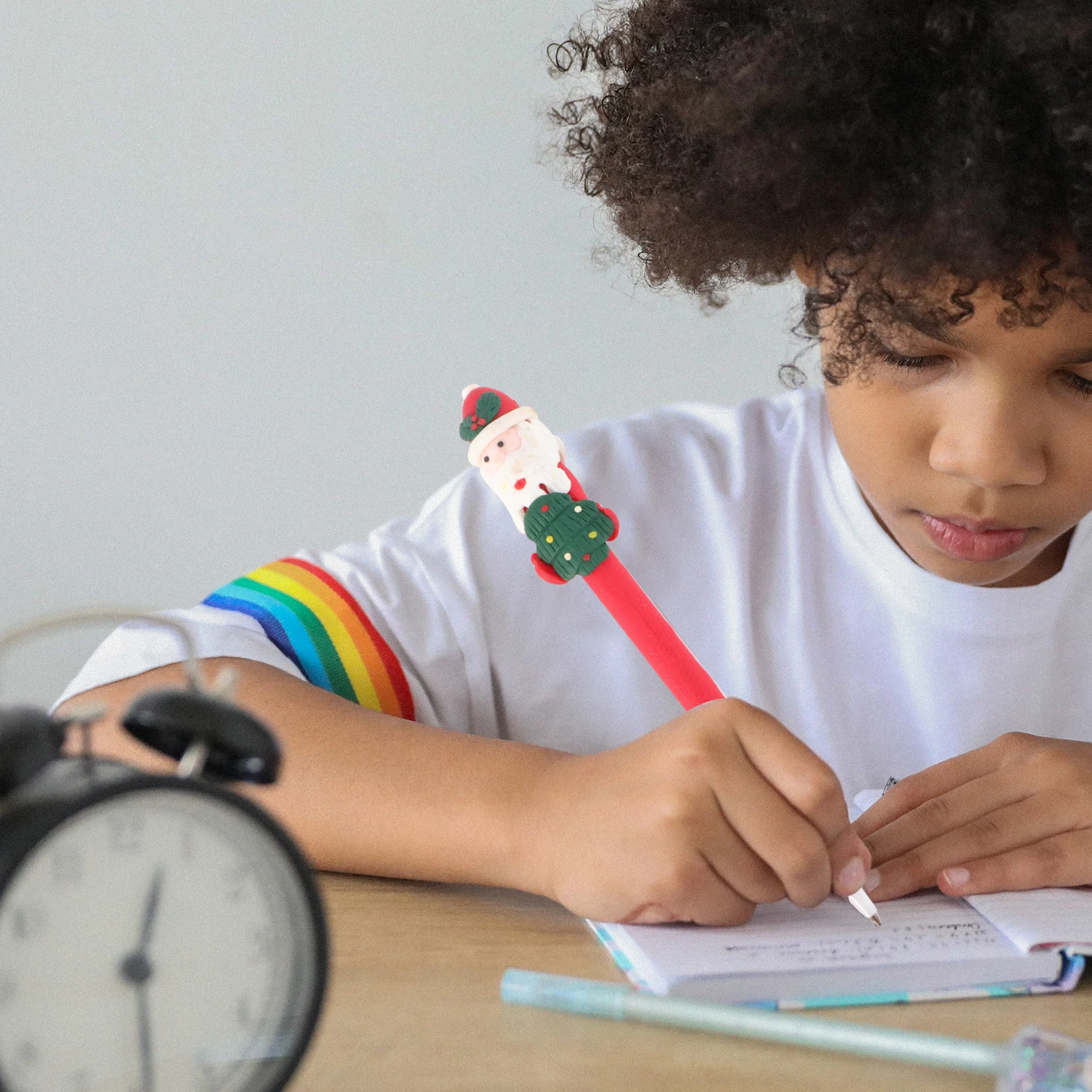 

BUTIFULSIC 6 Pcs Christmas Ballpoint Pens Cute Xmas Gel Pen Red Mini Fountain Writing Gift for Kids Holiday Party Decor