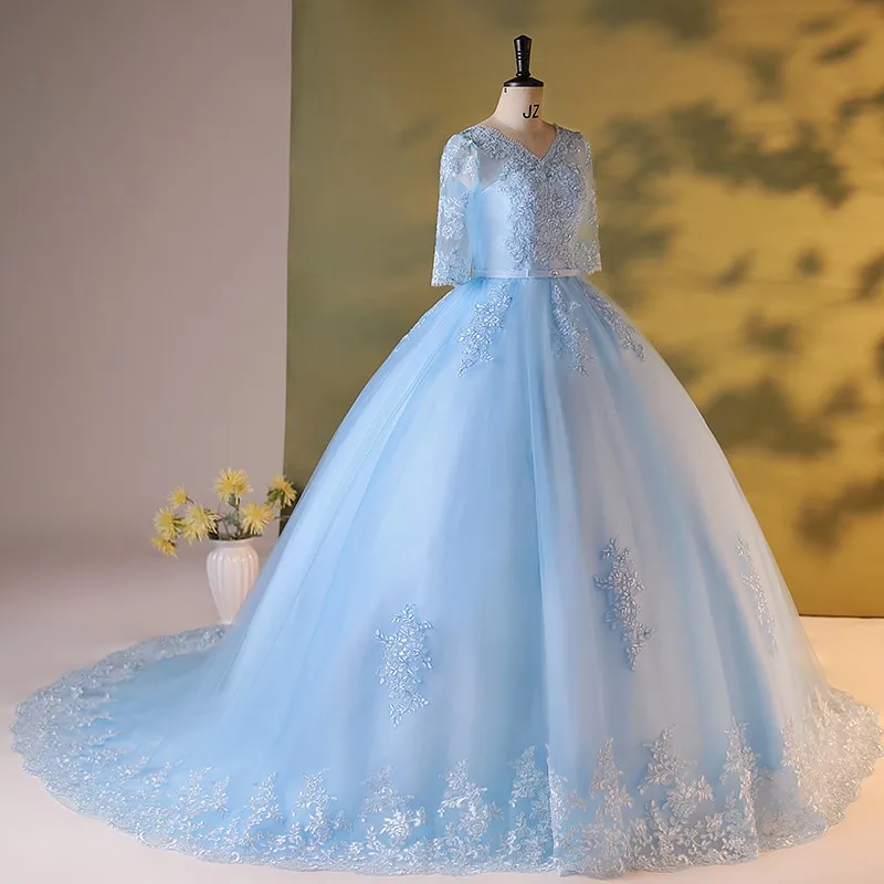 2024 Vestidos de quinceañera azul cielo de media manga con cuello en V Cinturón de encaje 15 Vestidos de fiesta de quinceañera Vestido de fiesta Vestidos formales personalizados