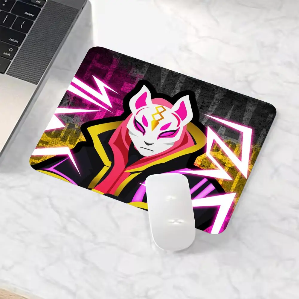 FORTNITES Mouse Pad PC Computer Mouse Mat Laptop Mice Mousepad Writing Desk Mats Office Keyboard Accessories 21x26 25x30 CM