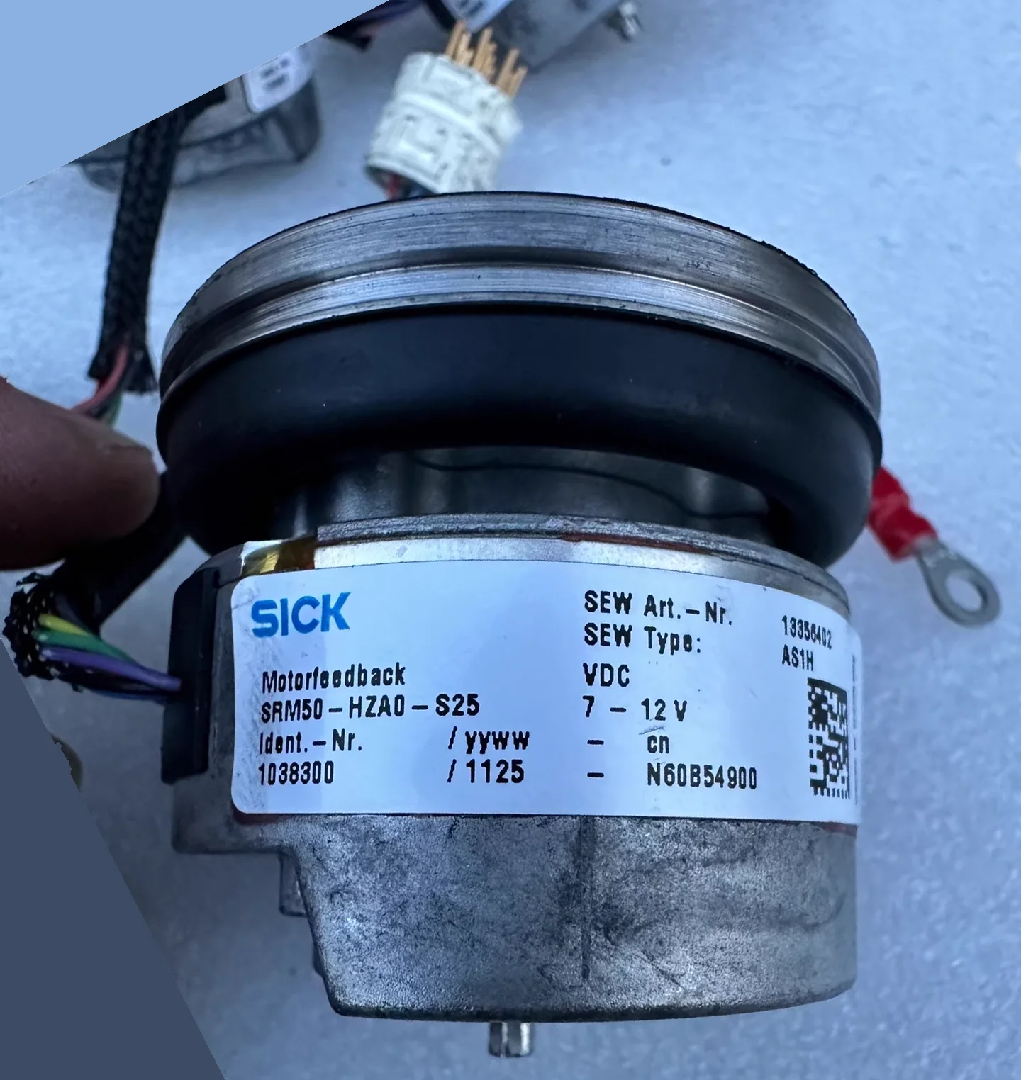 SRM50-HZA0-S25 أجهزة تشفير 1038300 مستعملة تم اختبارها بشكل جيد، SRM50 HZA0 S25، شحن سريع #2