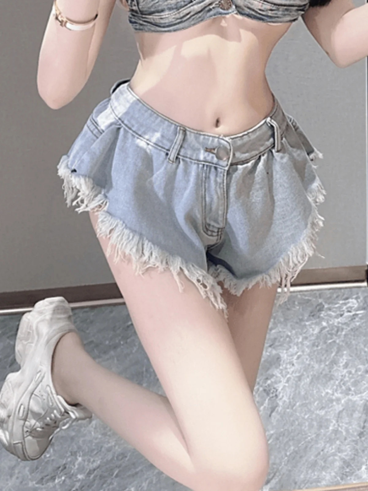 

Summer Fashion Sexy Spicy Girl Loose Slim Wide Leg Jeans Frayed Distressed Short Pants Hot Pants Women's Jeans