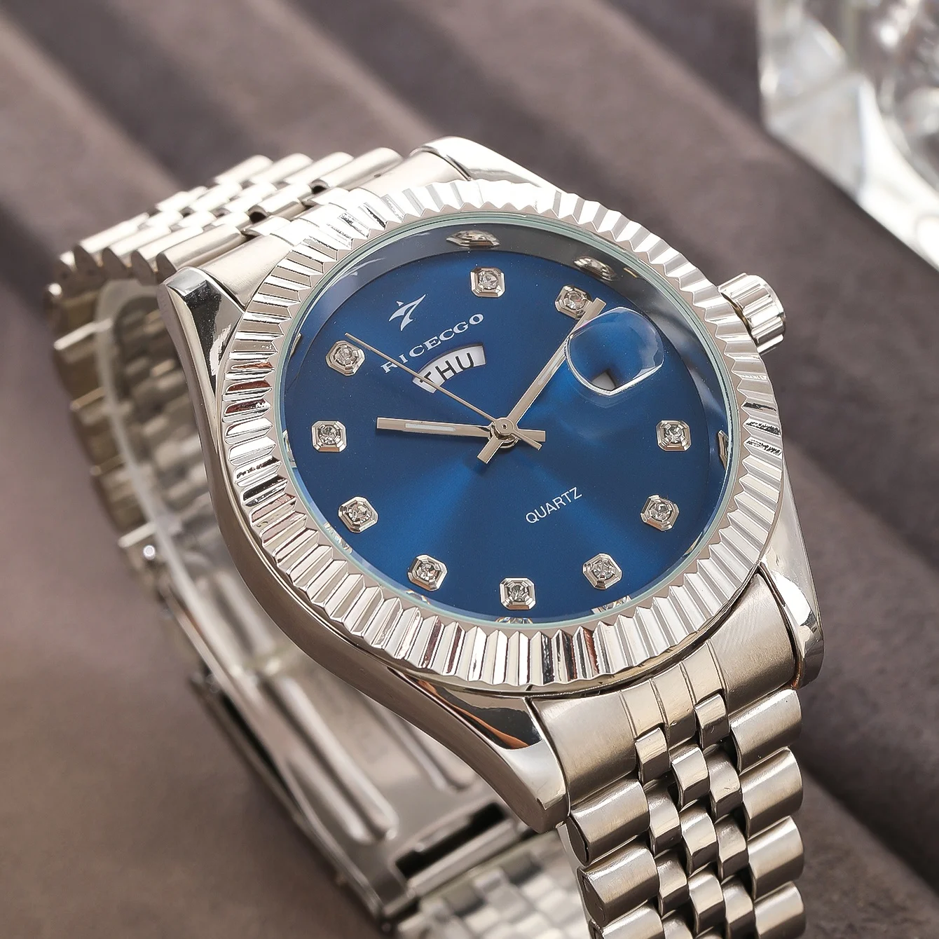 High Quality Men\'s Luxury Quartz Watch Business Student Sport Round Clock Calendar Week Stainless Steel Male Wrist Watch