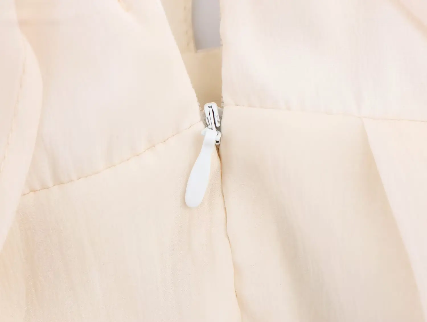 Rara 2025 nova chegada feminina halter pescoço gravata-back bordado em camadas midi vestido para primavera verão wear