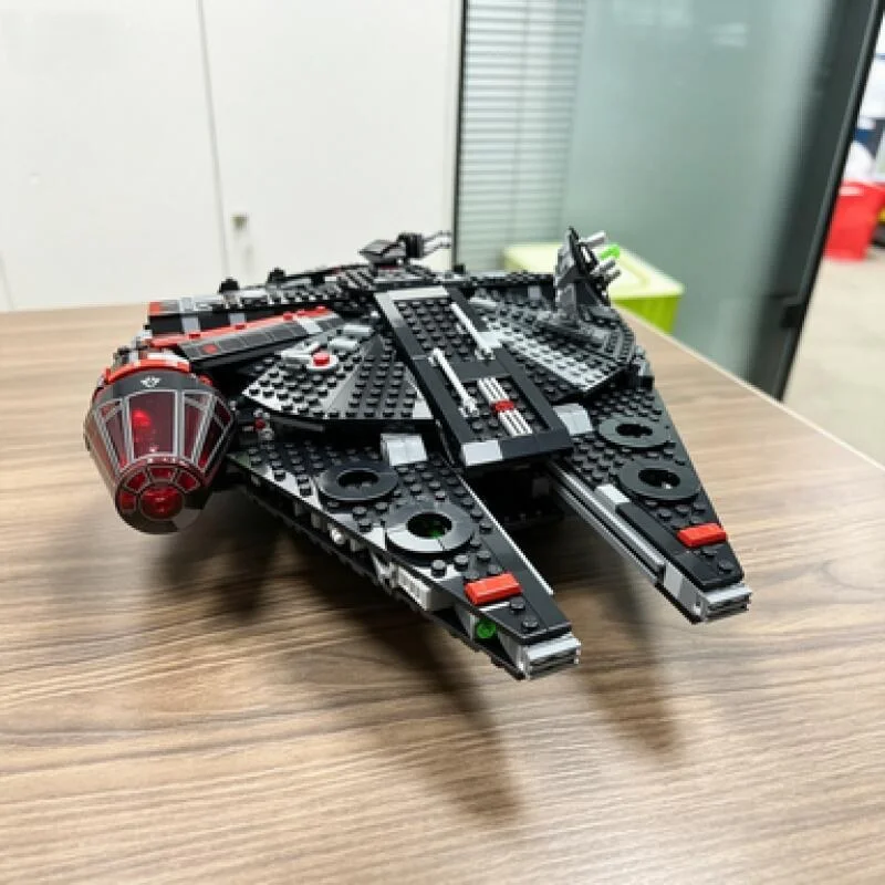 Big Sale 1579pcs Educational Moc Star Battle The Dark Falcon Model Building Blocks Bricks Creative Toy Gift view 5