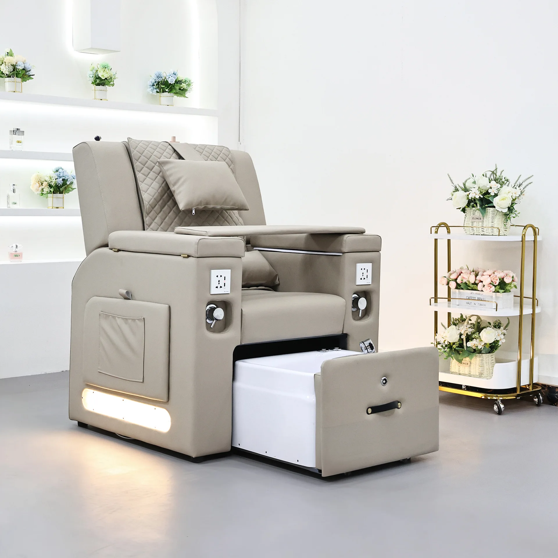 2026 New Design Nail Salon Equipment Reclining Foot Care Spa Chair Luxury Kneading Massage Pedicure Chair with Led Lights 4