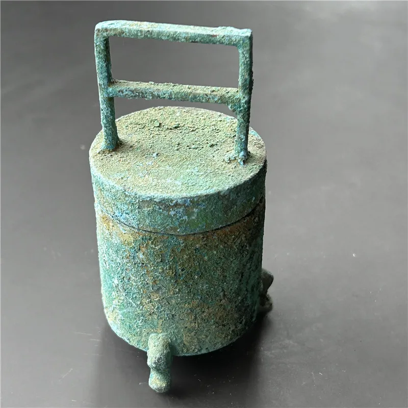 

Appreciation of Bronze Handicraft "Tiaoliang Box -4"