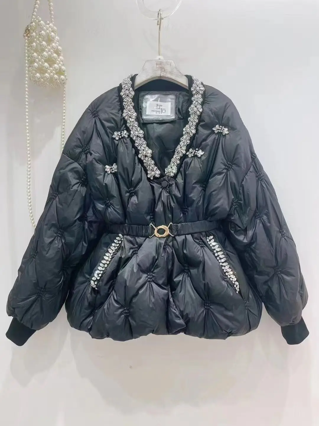 2022 New Autumn Winter Women Long Sleeve Parkas Single-breasted Beaded Diamond V-neck Casual White Duck Down Wadded Jacket Coat