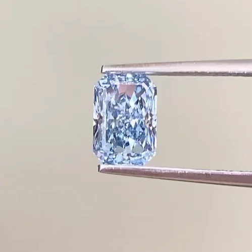 Certified Blue 1.12CT VS1 Radiant Cut Fancy Blue Color With IGI Certificate Lab Grown Diamond