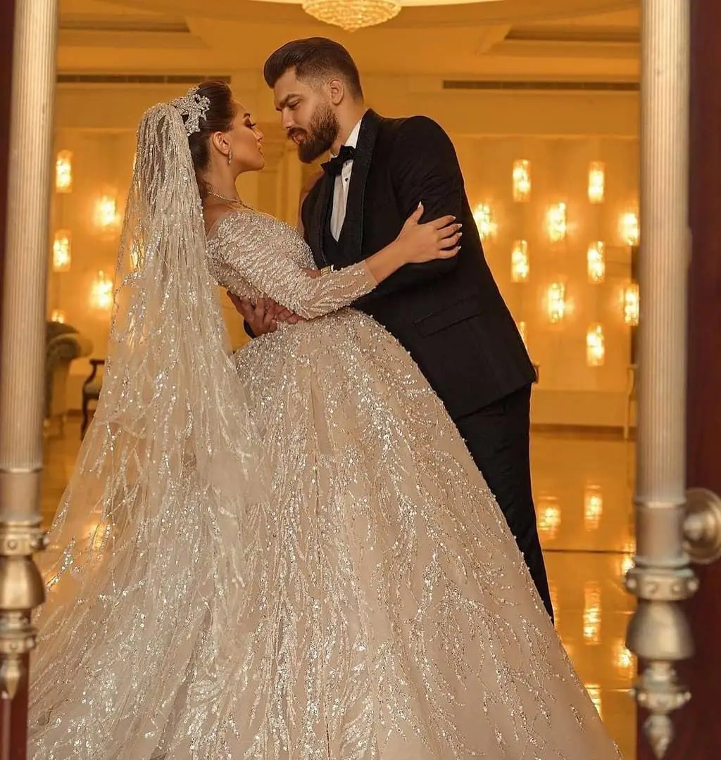 Wedding Dresses Modern Off Shoulder Bridal Gowns Sequins Pearls Long Sleeves Customized Princess Bride Dress Vestidos De Novia