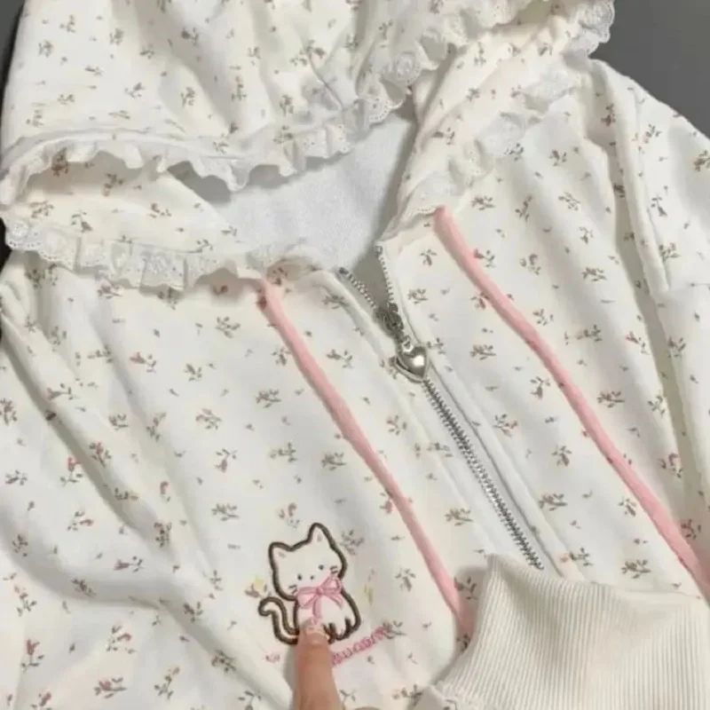 

Kawaii Sweet Harajuku Hoodie Women Japanese Fashion Lace Patchwork Floral Print Cat Embroidery Zipper Hooded Sweatshirt