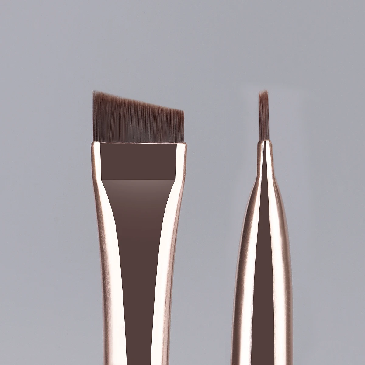 3-Piece Makeup Brush Set: Sickle-Shaped Eyeliner Brush, Fine Angled Eyebrow Brush, Eyeliner Brush, Ultra-Fine Eyeshadow Brush