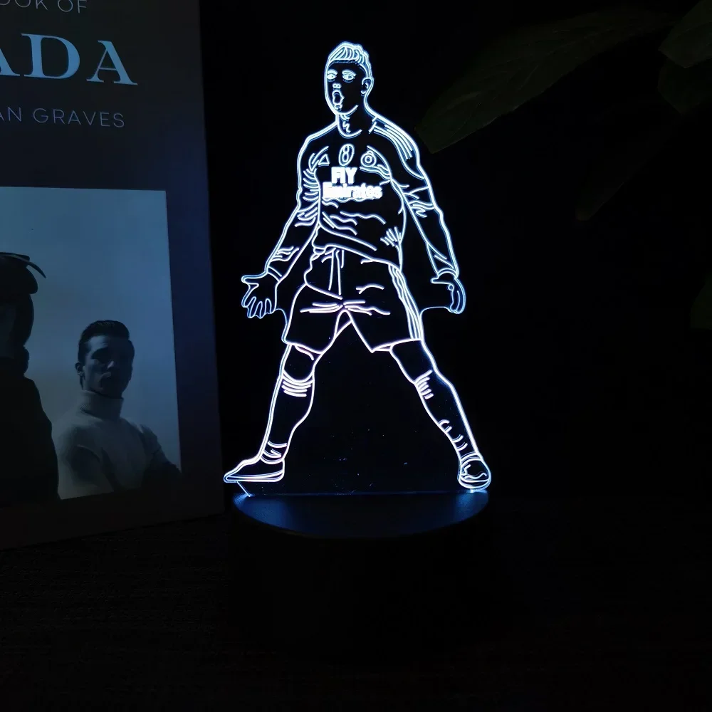 

Football Star C Ronaldo 3D Night Light Changes 16 Colours To Decorate Your Room, Making It The Perfect Gift for Sports Fans.