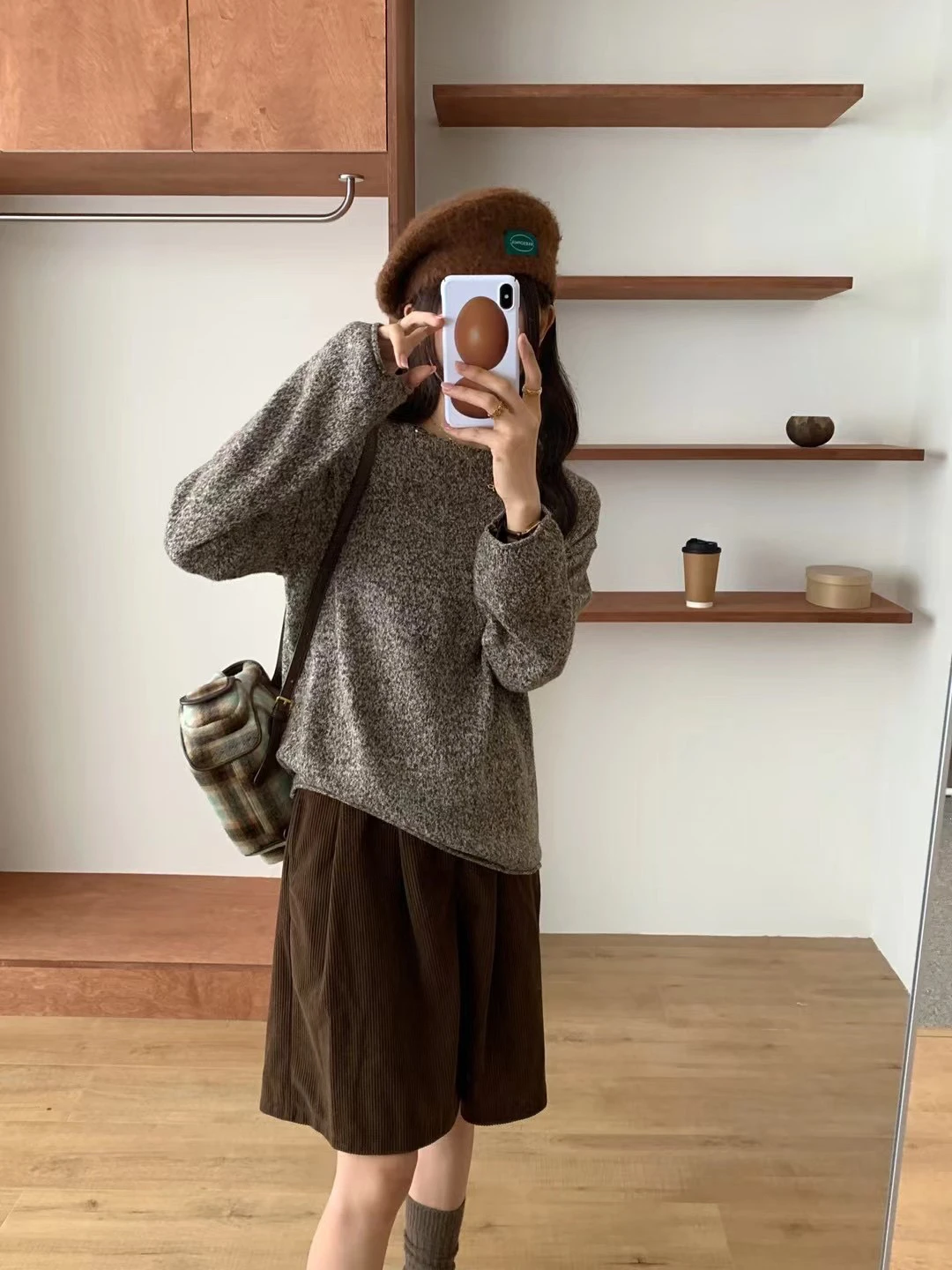 

Women's round Ne Knitted Sweater Long Sve Cuffed Soft Polyester Fiber Spring Autumn Faionable Slimming Top