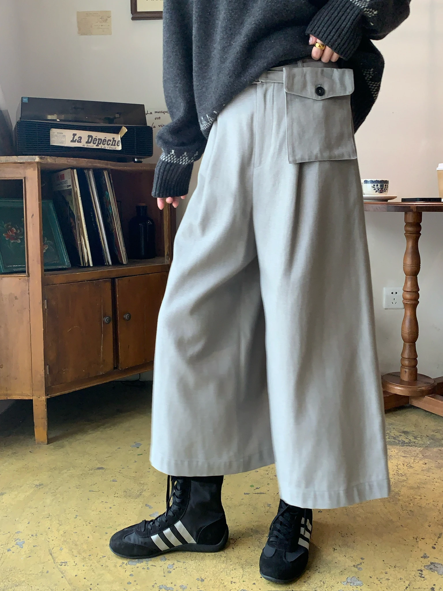 

Удобные свободные брюки прямого кроя для женщин, осенние повседневные брюки с высокой талией и карманами, другие материалы, 00% [материал].