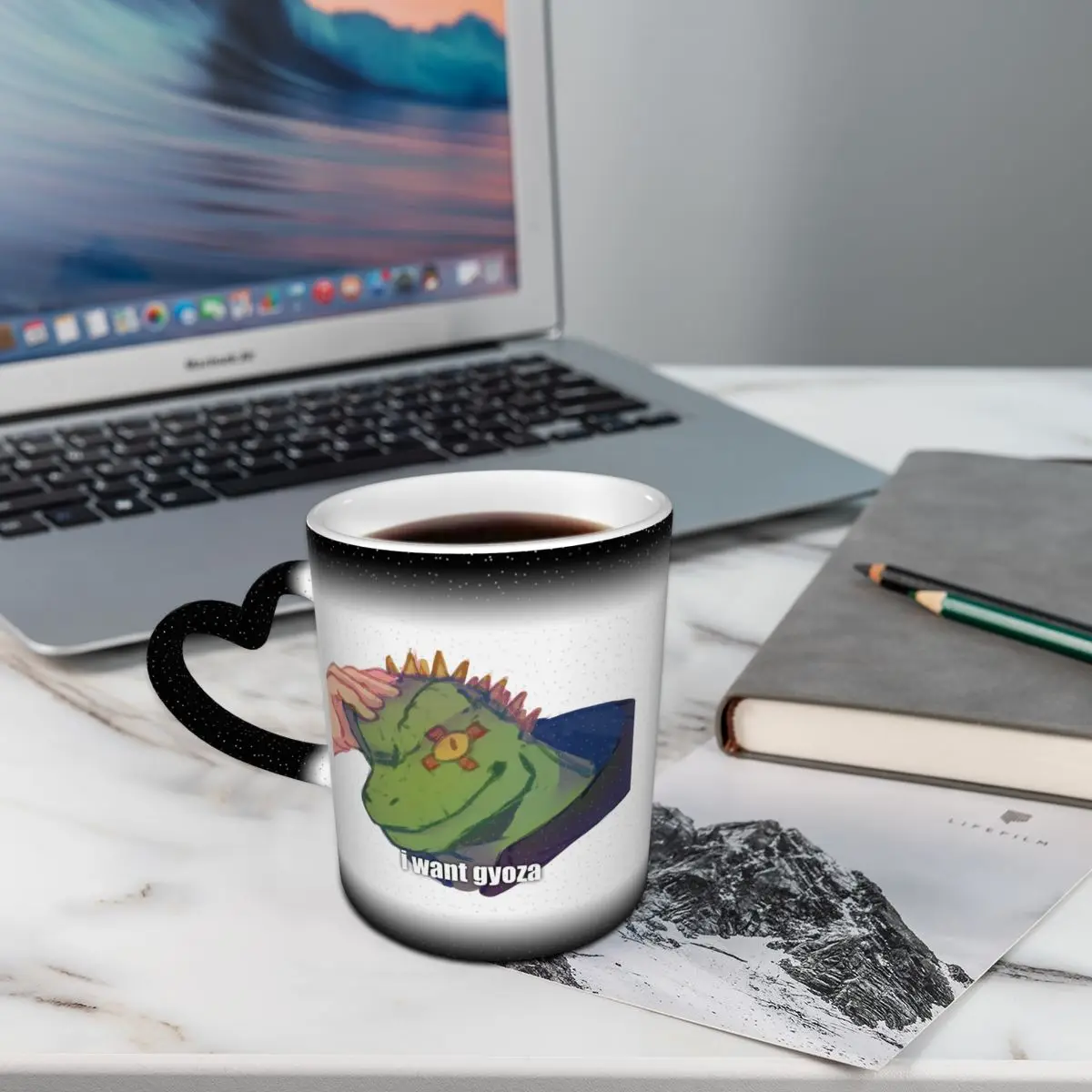 Dorohedoro Anime Kaiman Eating Gyoza Mug Funny Ceramic Coffee Cups Tea Mugs Milk Cup Drinkware Gifts for Woman Man