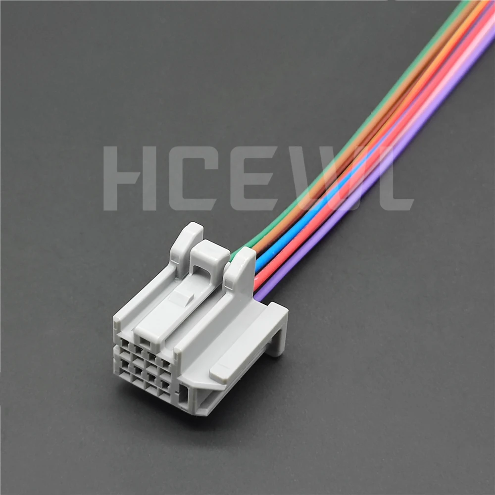 

High quality original car accessories 1318828-6 8PIN car connector wire harness plug