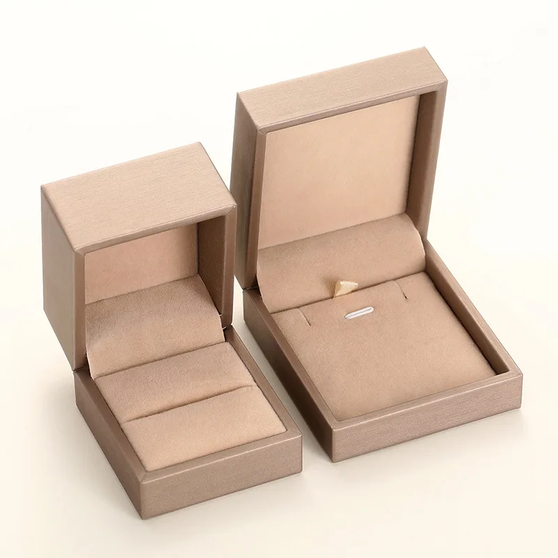 

New Jewelry Packaging Box, Jewelry Box, High-end PU Leather Retro Ring Necklace Packaging Box, Storage Box.