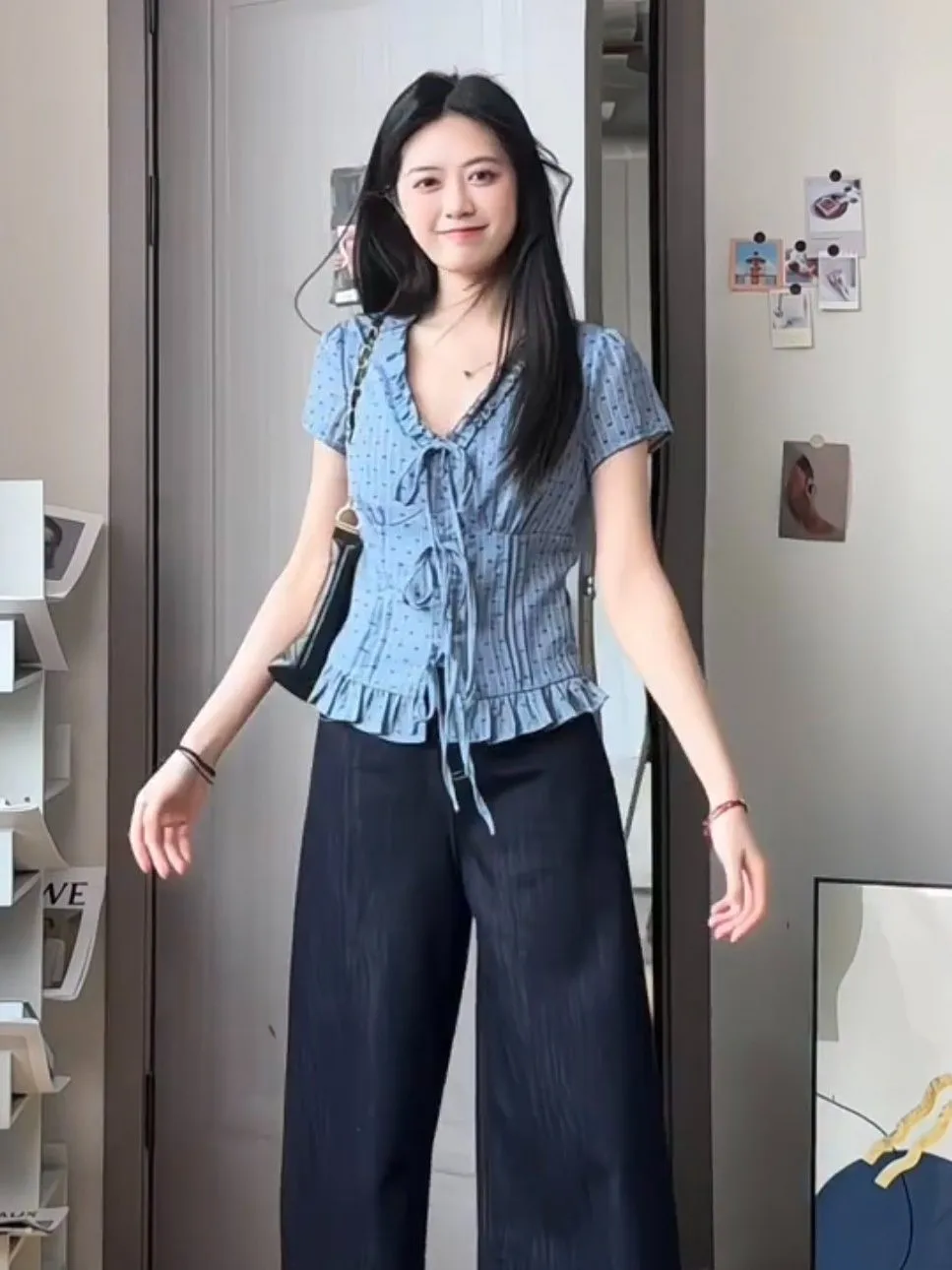 Blue Polka Dot Short Sleeve Shirt Women's French Style V-neck Puffy Hem Babydoll Top Slimming Waist Design Summer Cotton Blend