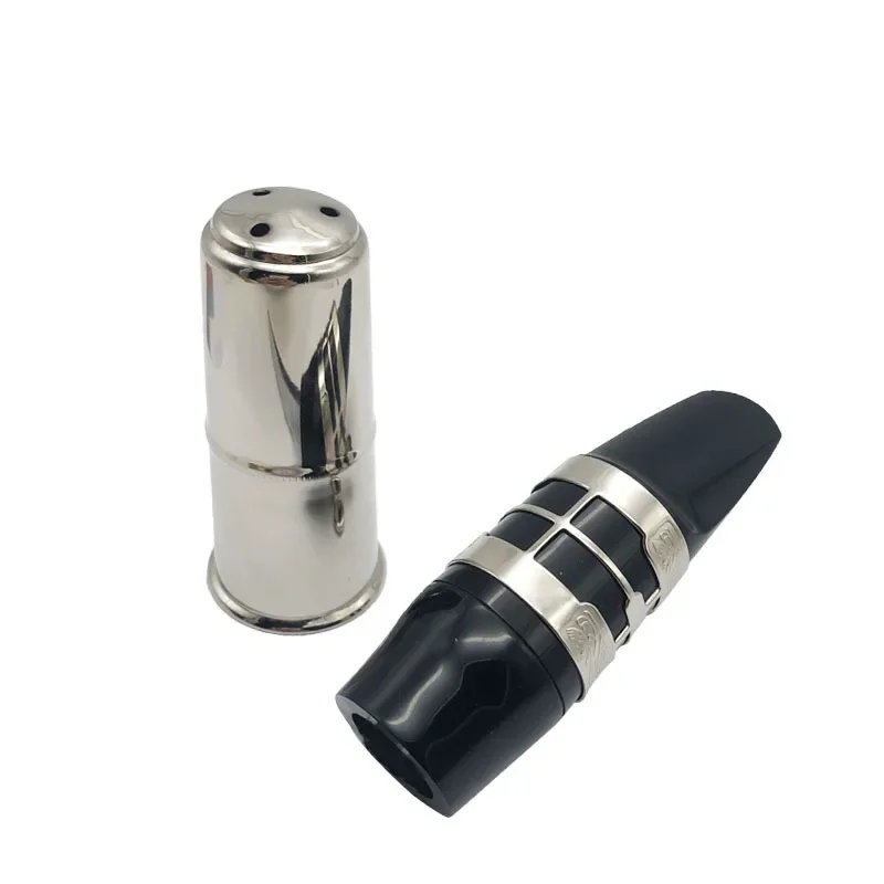 

Набор мундштуков для альт-электрического саксофона Deluxe Upgrade, включает в себя выгравированную лигатуру и колпачок, на выбор исполнителя