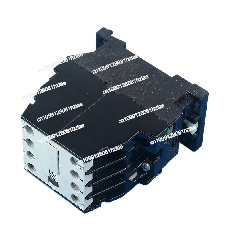 

Suitable for Gree Air Conditioner Relay AC Contactor GC3-12/01KK Three-phase Contactor GC4-12/01KK
