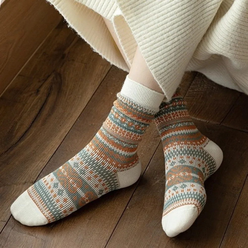 New Retro Fair Isle Christmas Socks Cotton Thickened Middle Tube Socks Colour Blocking Stacked Sock for Men And Women