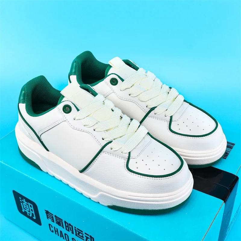 Couple's Little White Shoes, Retro Dad Shoes, Thick Sole, High Height, Sports and Leisure Breathable Board Shoes, New 2024