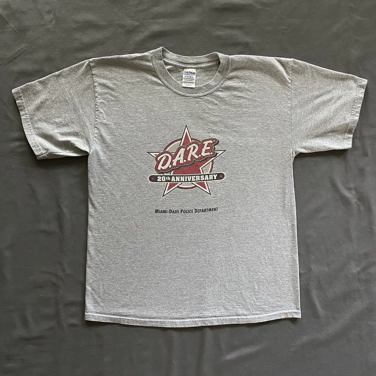 Футболка мужская большая серая Miami Dade Florida на 20-летие