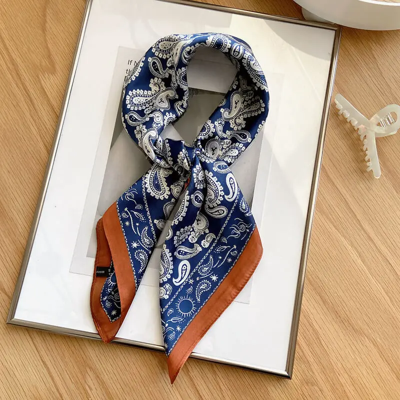 Ladies birthday gift silk scarf Female 100% mulberry silk spring and summer to send mother high-grade small square silk scarf ne