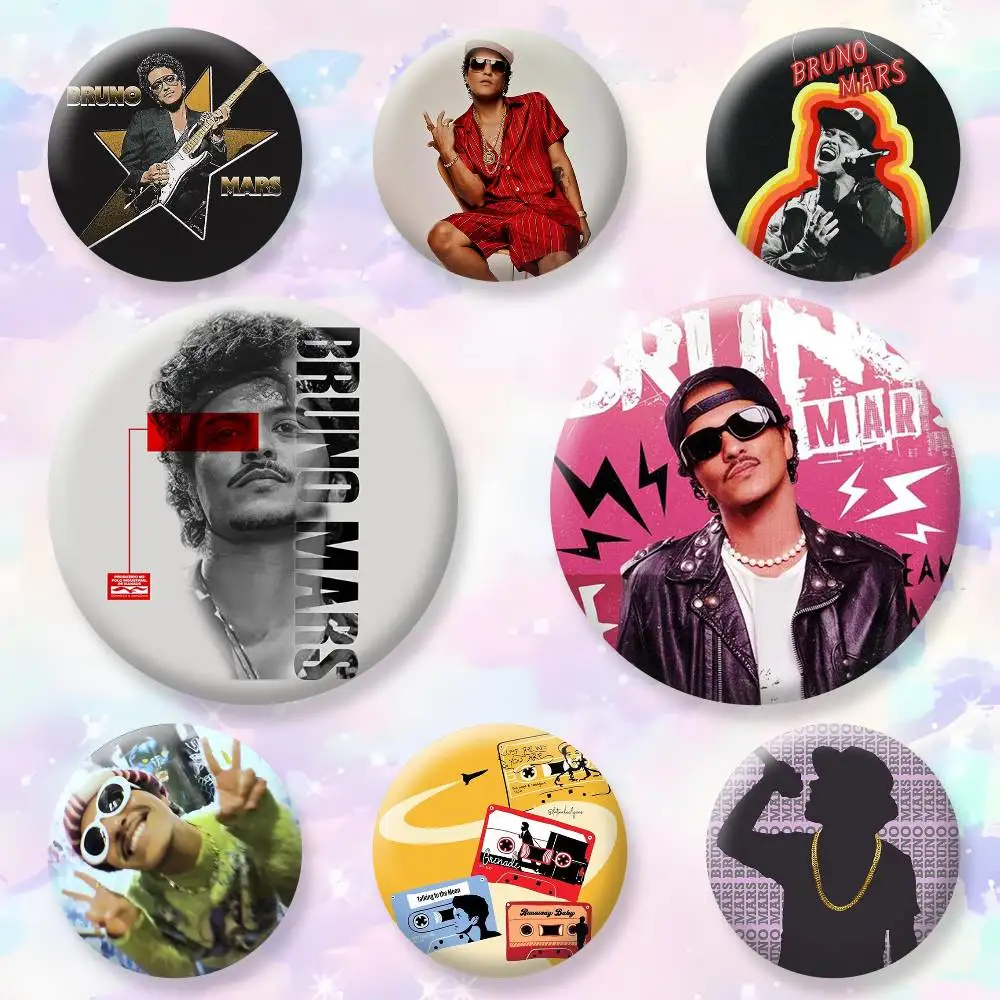 

Singer B-Bruno Mars The Romantic Badges Creative Tinplate Button PinsBrooch Badge Clothes Backpack