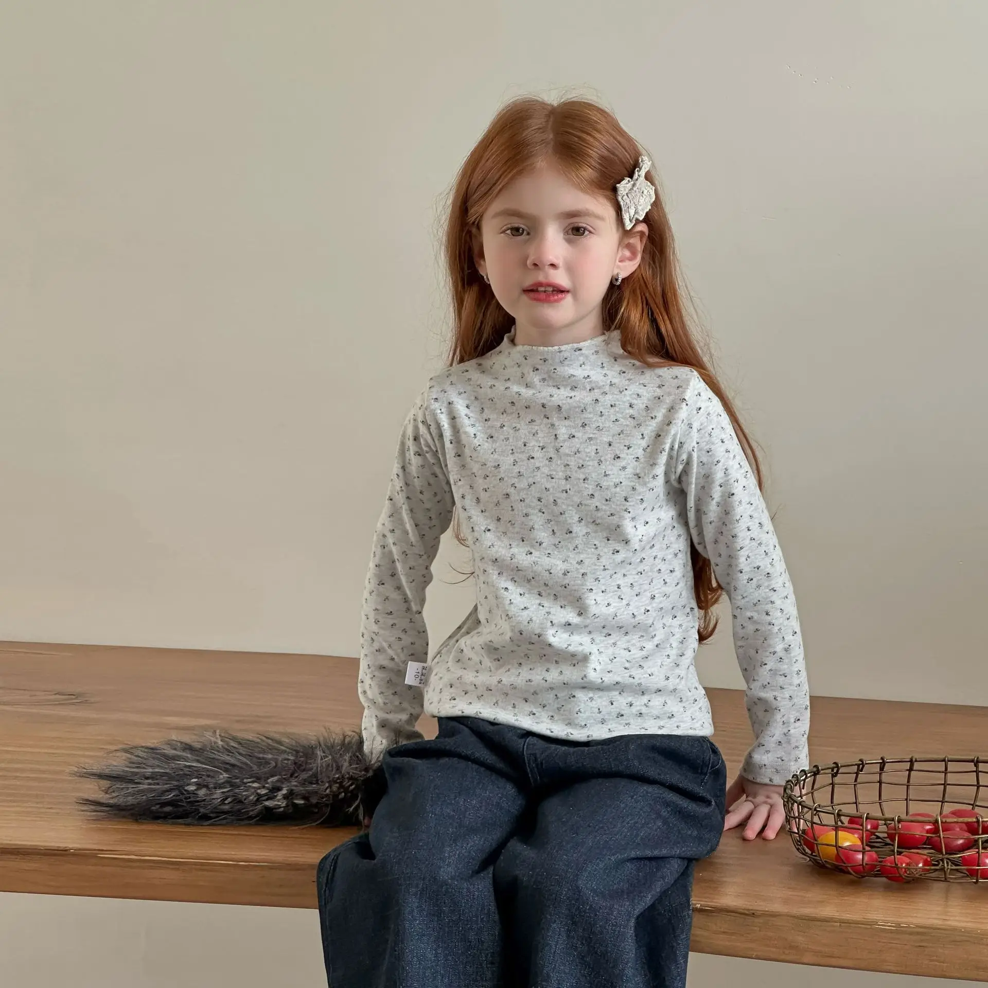 

Корейская детская нижняя рубашка, топ для маленьких девочек, футболка с цветочным принтом, футболки с длинными рукавами, одежда