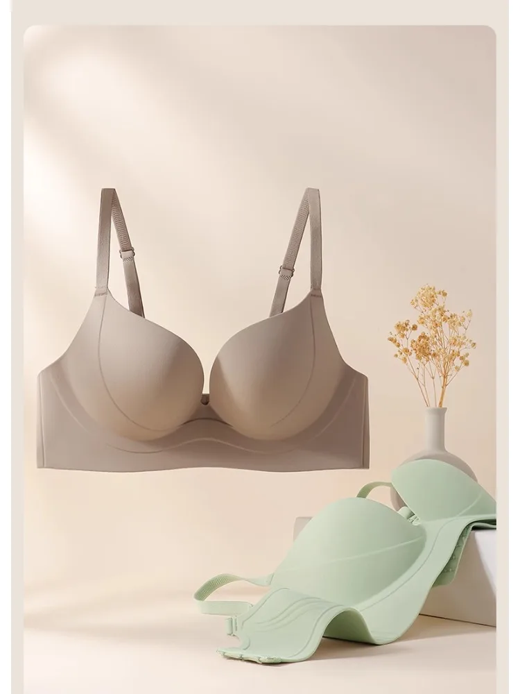 

YUQI Traceless women's small breasts gather and show large flat chest special non-empty cup upper support anti-sagging bra