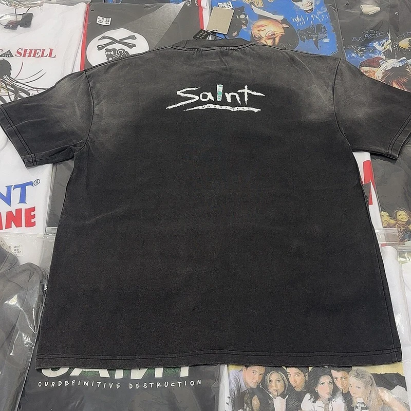 Real Photo Display Saint Tshirts Red Triangle Letters Irregularly Splashed Ink Washed Black Short Sleeves Men Women Street Tops