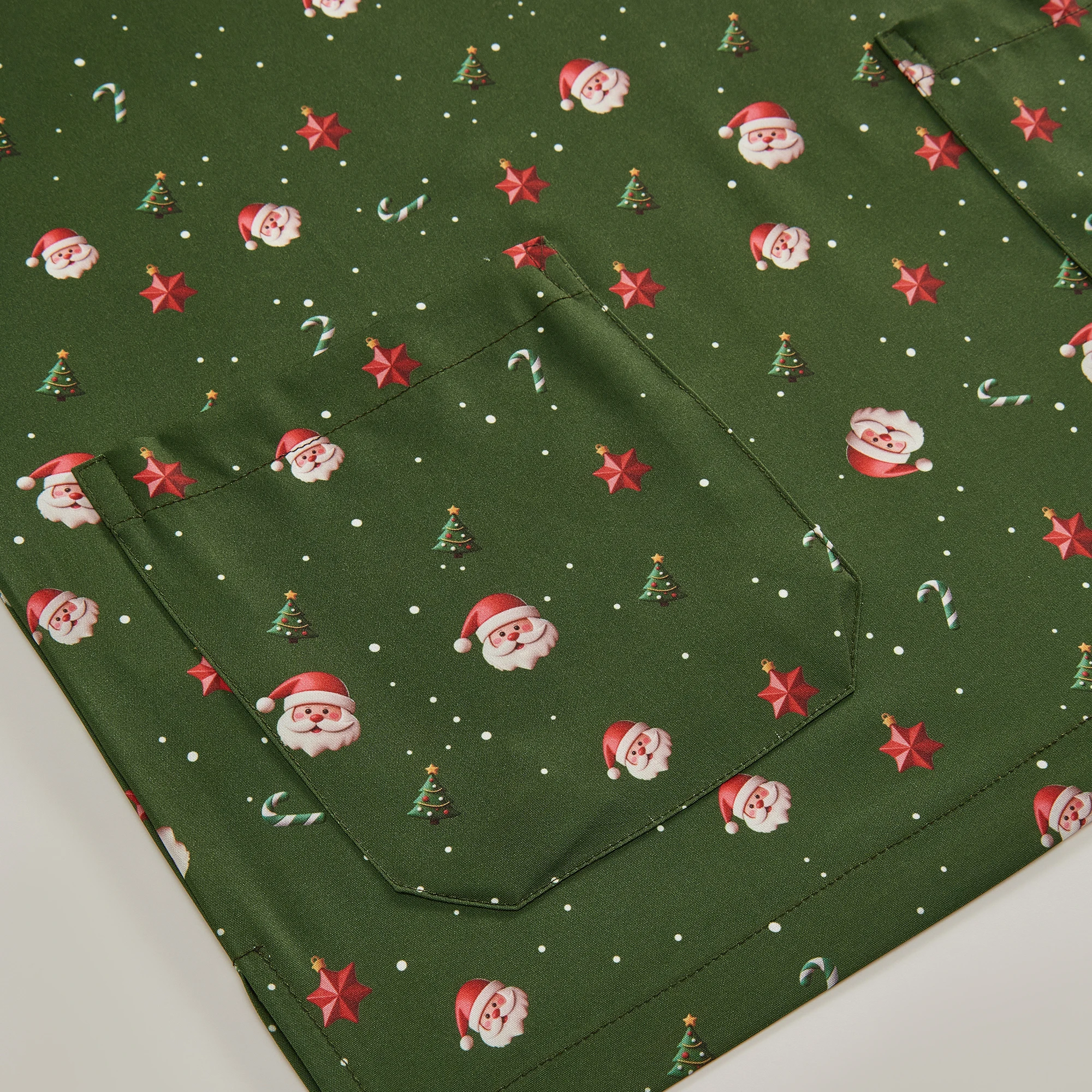 【クリスマス】女性用スクラブトップ グリーン 3D サンタクロースプリント ホリデーワークウェア 看護師 医師 歯科医 外科用漫画ユニフォーム