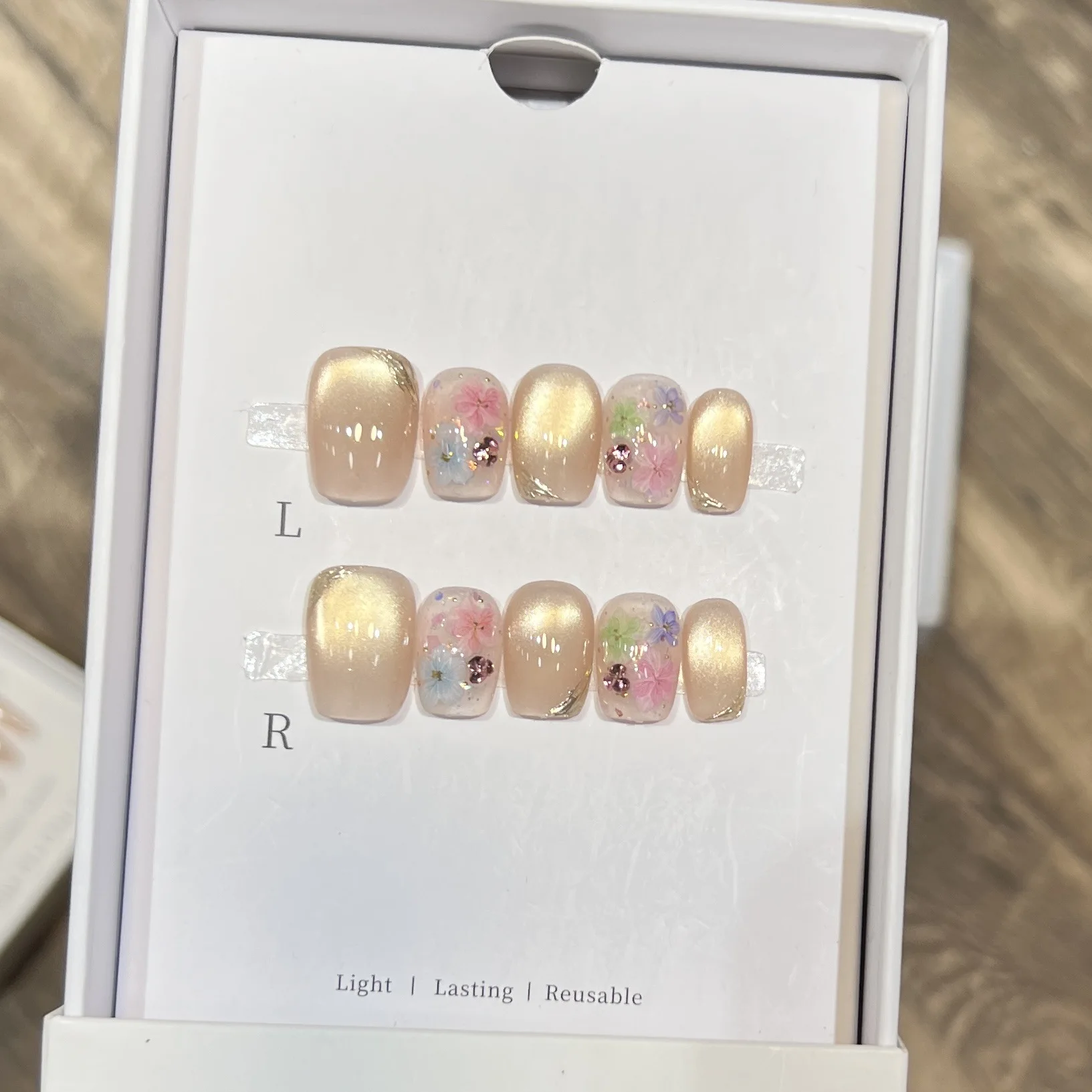 

10PCS Chrome Cat Eye Press on Nails Short Square French Tip with Dried Flower Glass Beads False Nails Handmade Popular Design