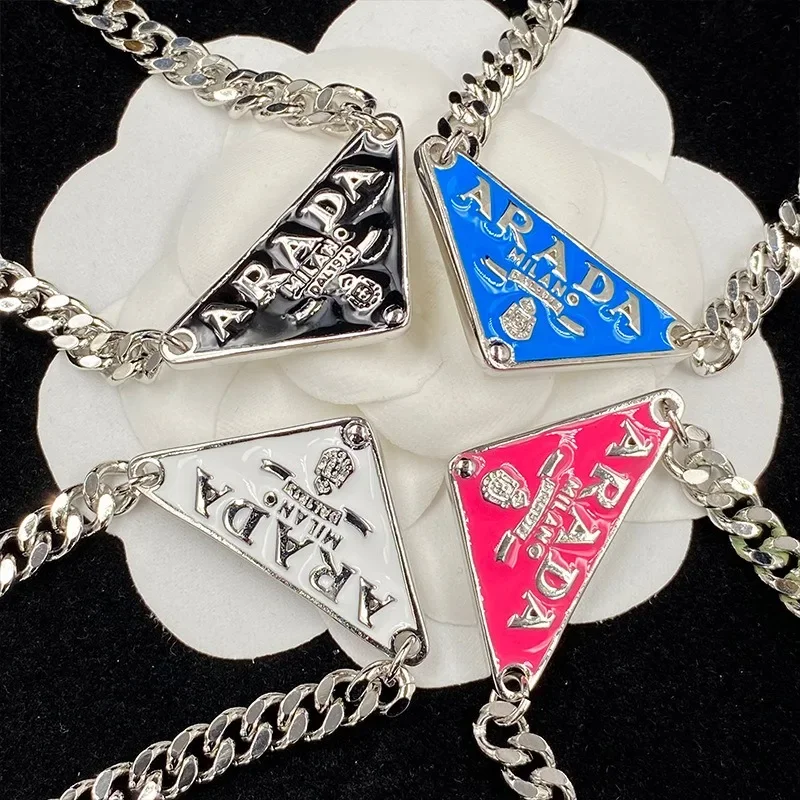 

Треугольное брендовое ожерелье с буквами в стиле хип-хоп, модный индивидуальный дизайн, простая звезда с одинаковым товаром
