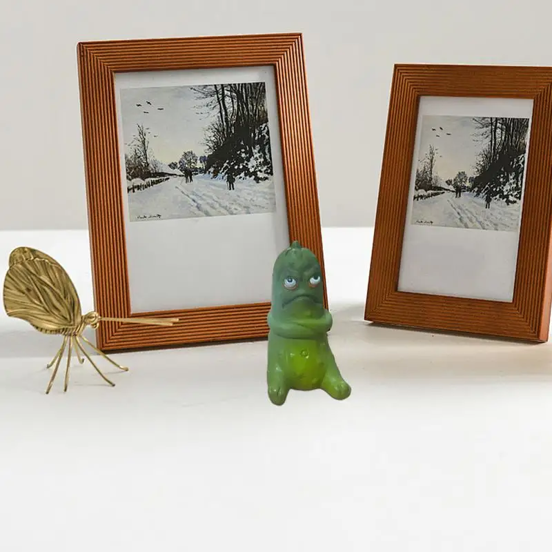 Pickle Jar Statue Handmade Cute Emotional Support Pickle Handmade Cute Emotional Support Funny Desk Decor Cucumbers Ornament For