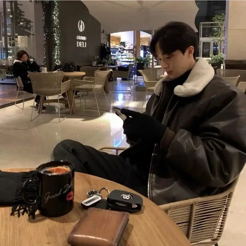 Pu Leather Parkas Coats Men Jackets Sherpa Pocket Zipper Fur Turn Down Collar Long Sleeves Thick Loose Casual 2025 Autumn Winter