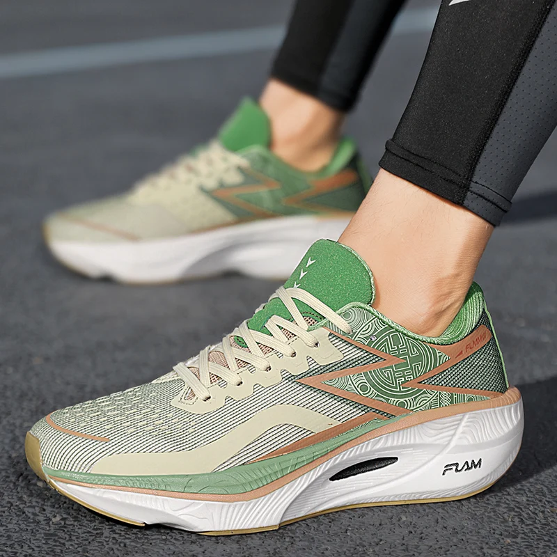 

Sports and leisure shoes, men's shoes, marathon oversized air cushioned shoes, fly woven all season rubber, wear-resistant, anti