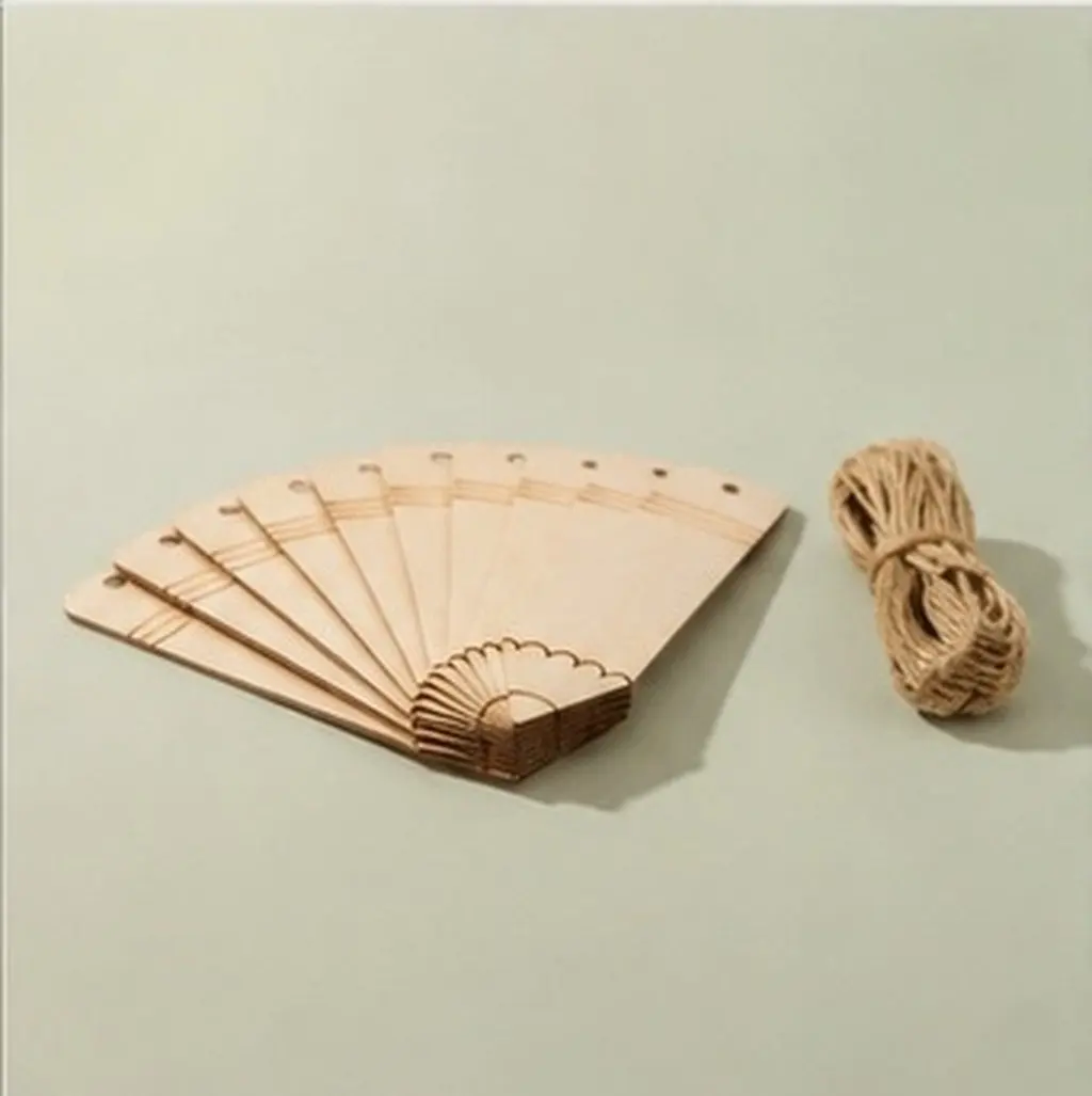 30Pcs Wood Bookmarks Pencil Shaped Blank DIY Wooden Tags Unpainted Wooden Bookmarks for Craft Decoration Creative DIY Gift