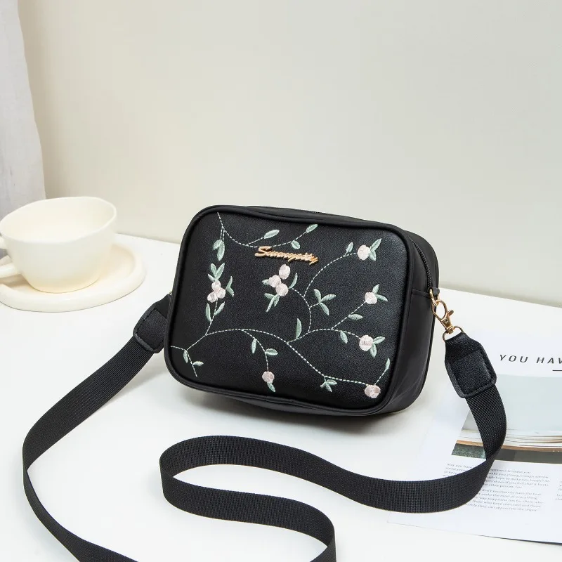 

Embroidered Ladies Hand Bags Fashion Pu Small Adjustable Shoulder Strap Square Bag Crossbody Handbag Shoulder Purse 2025 New