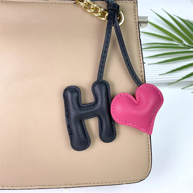 PU Leather Initial Heart H Letter Keychain For Women Fashion Cartoon Candy Color Bag Phone Pendant Car Key Chain Jewelry Gifts