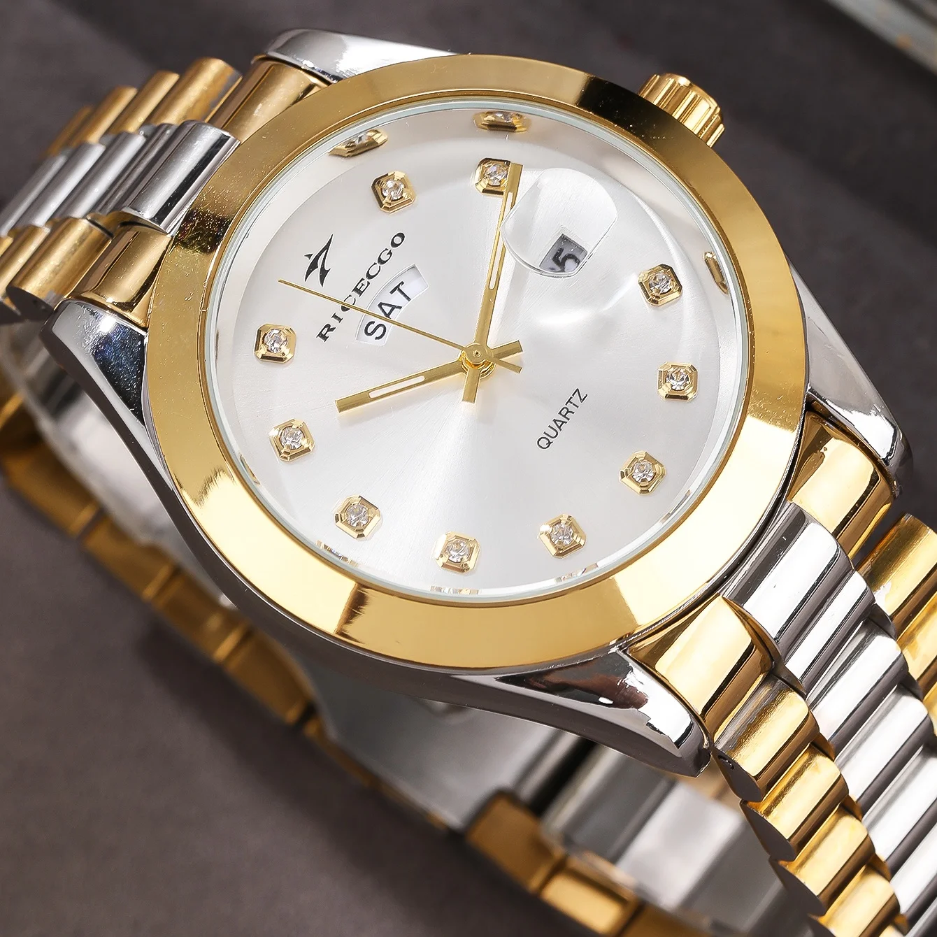 Stainless Steel Mens Watches Luxury Clock Business Vintage Wrist Watch Classic Casual Quartz Movement Couple Wristwatch