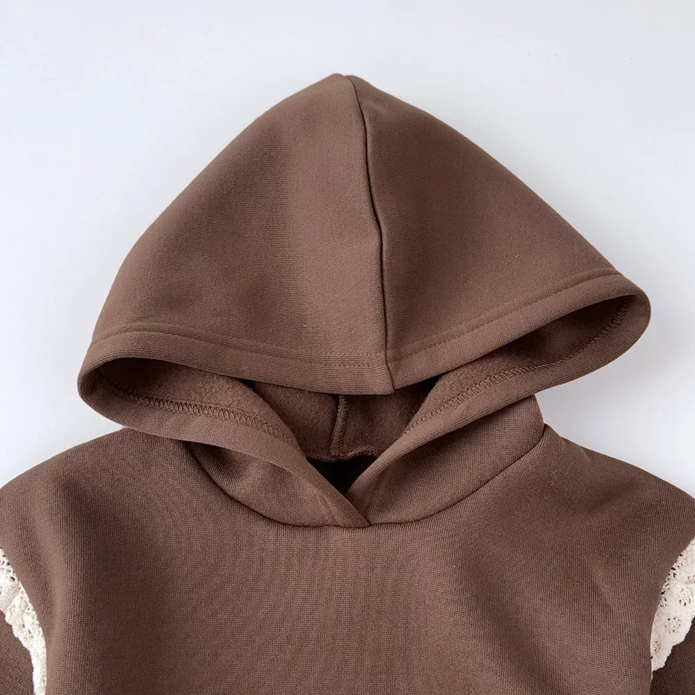 كاكي 2025 خريف جديد ملابس الفتيات الرياضية والترفيهية الدانتيل كم طويل هوديي + السراويل قطعتين مجموعة ملابس يومية النسخة الكورية #3