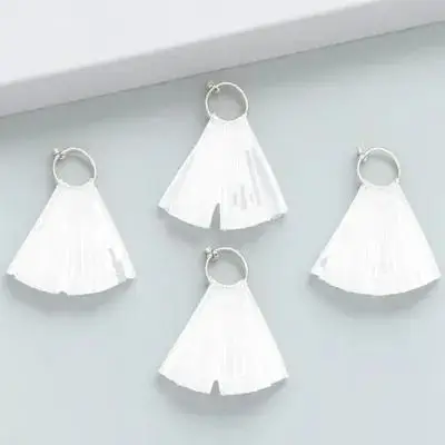 

150Pcs Nail Polish Color Board Fan-Shaped Practice Plate for Professional Salon and Home Use Display Multiple Colors