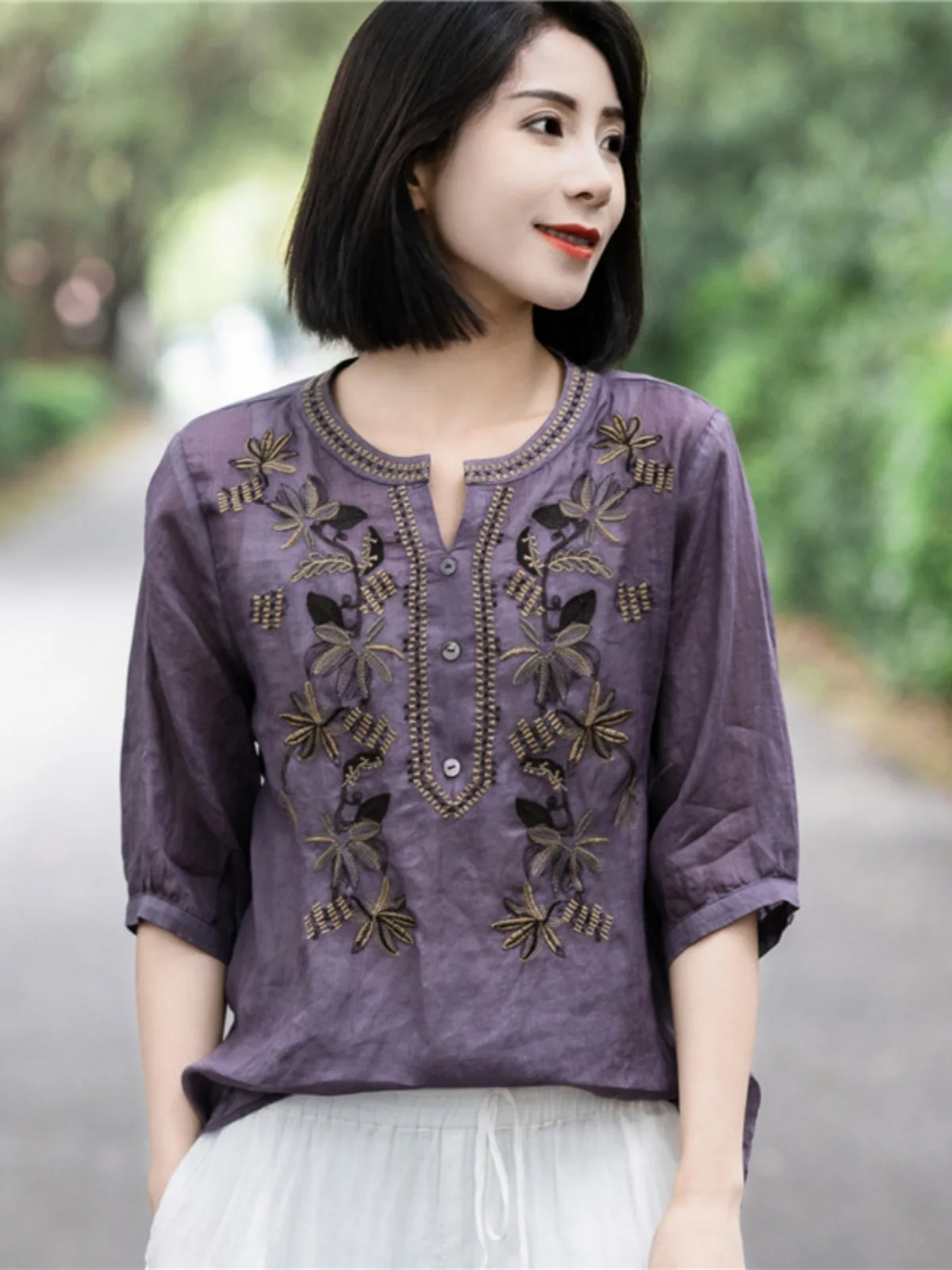 

Ladies' Cotton Linen Blend ort Sve irt Mid-Year Mom Faion Summer Outfit Korean Sle Embroidered Loose Fit round Ne