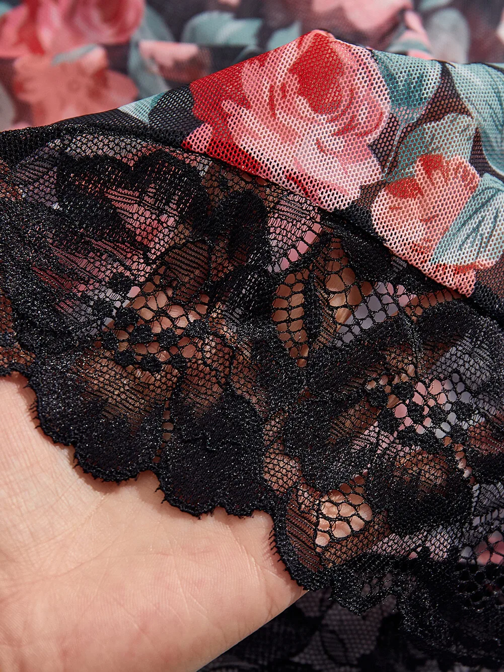 สตรีชุดชั้นในเซ็กซี่ Babydoll ชุดนอนดอกไม้ Rose พิมพ์ตาข่าย Nightdress V คอดูผ่านนุ่ม Chemise ชุดนอน G-String