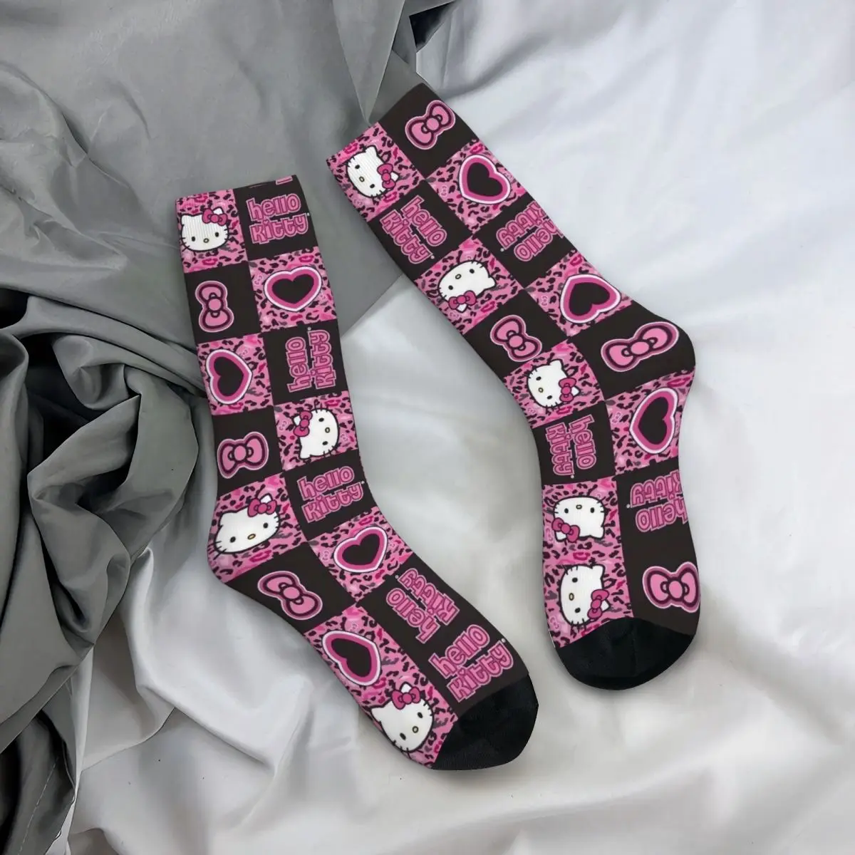 Meias Hello Kitty Cartoon para homem e mulher, meias casuais, respirável, kawaii, basquetebol, outono, inverno